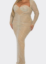 Load image into Gallery viewer, ALMINA CURVY MAXI DRESS
